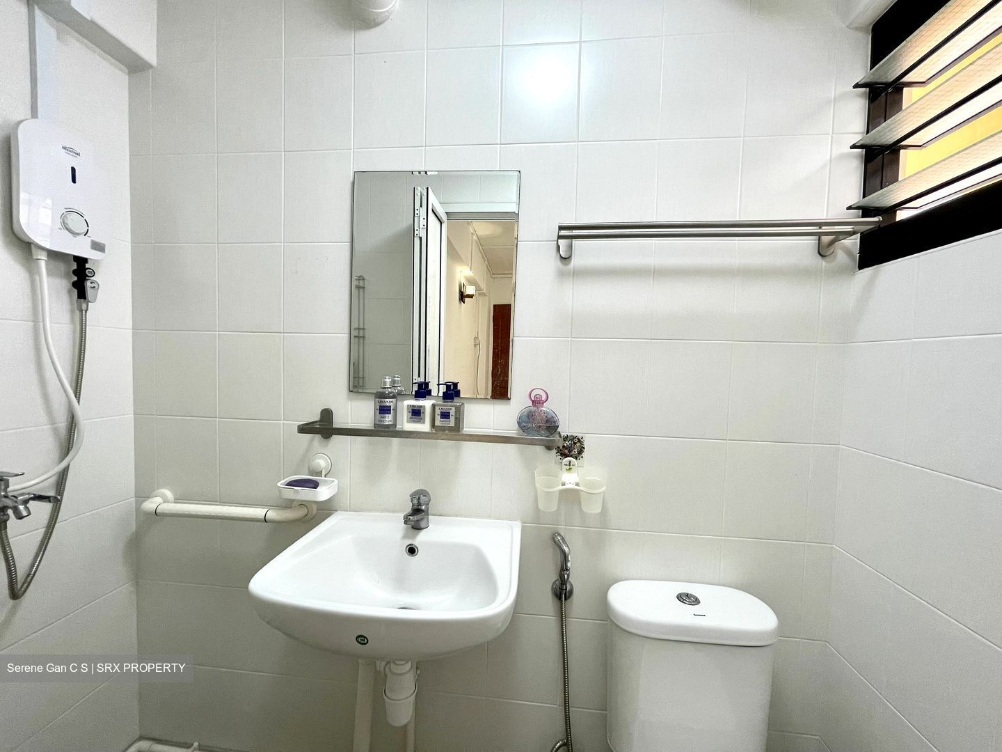 Serangoon Central (Serangoon), HDB 2 Rooms #382498361